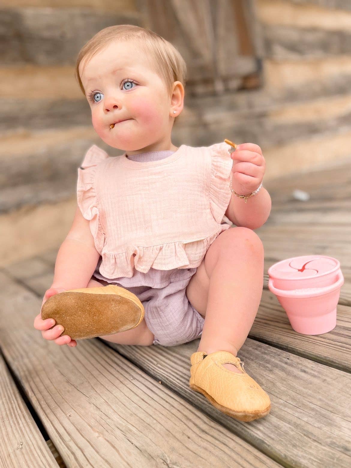 Muslin Cotton Ruffle Baby Bib (Pink)