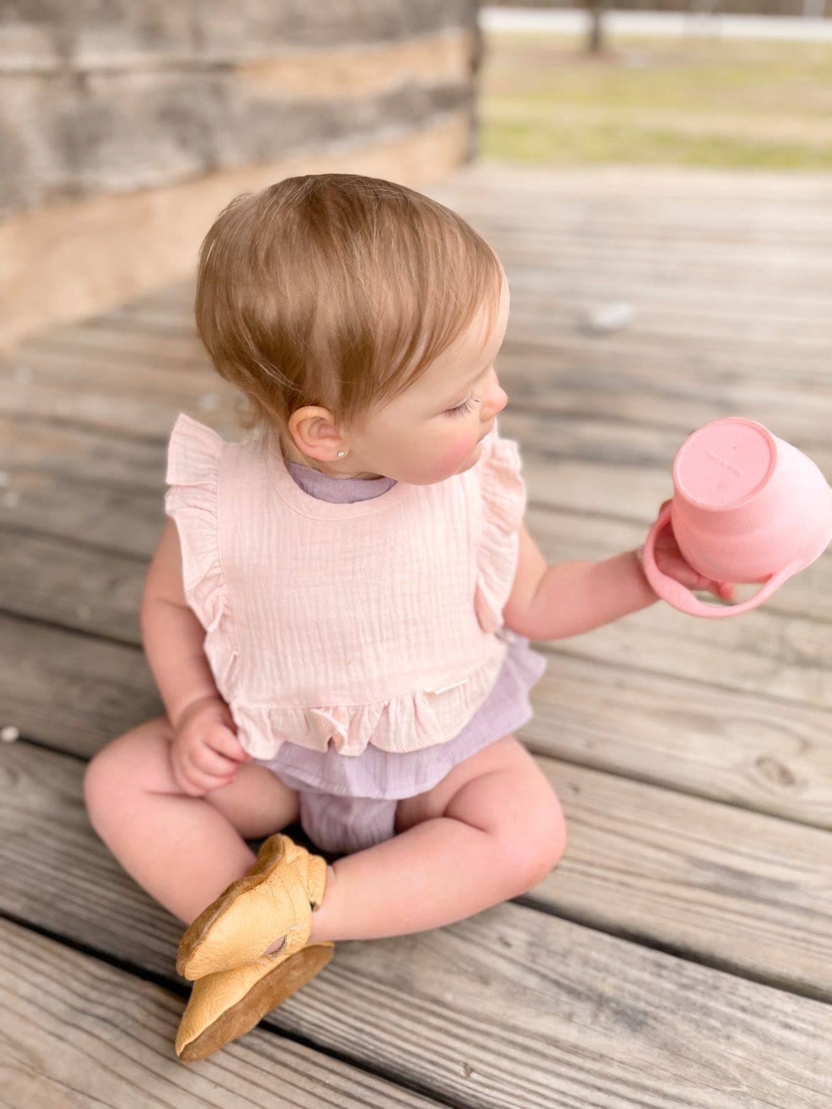 Muslin Cotton Ruffle Baby Bib (Pink)